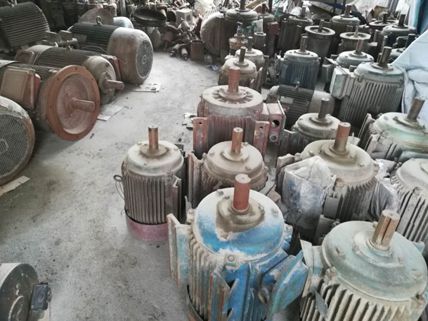 巨野飛宇機(jī)電 維修車間